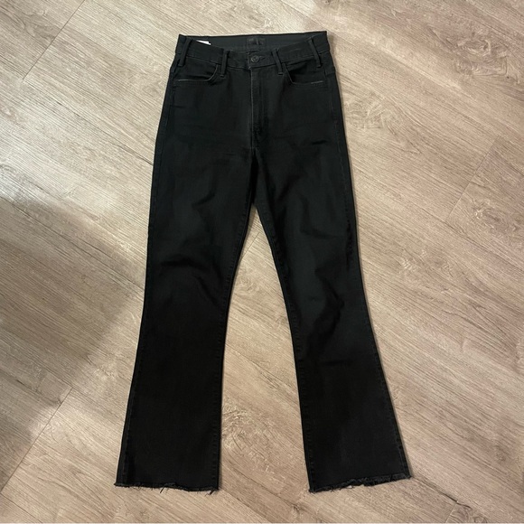 Mother Hustler Ankle Fray Flare Jeans in Not Guilt (Black) - Picture 2 of 9